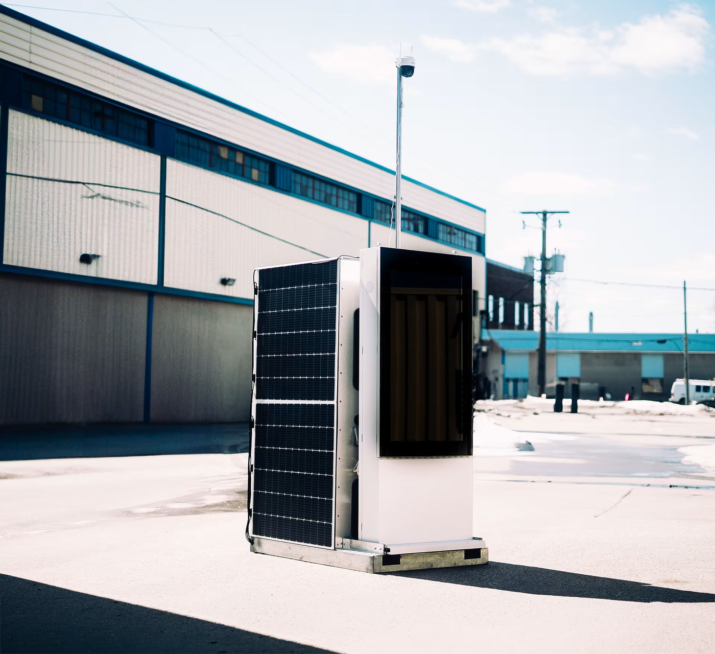 1,800 W Bifacial Solar Array